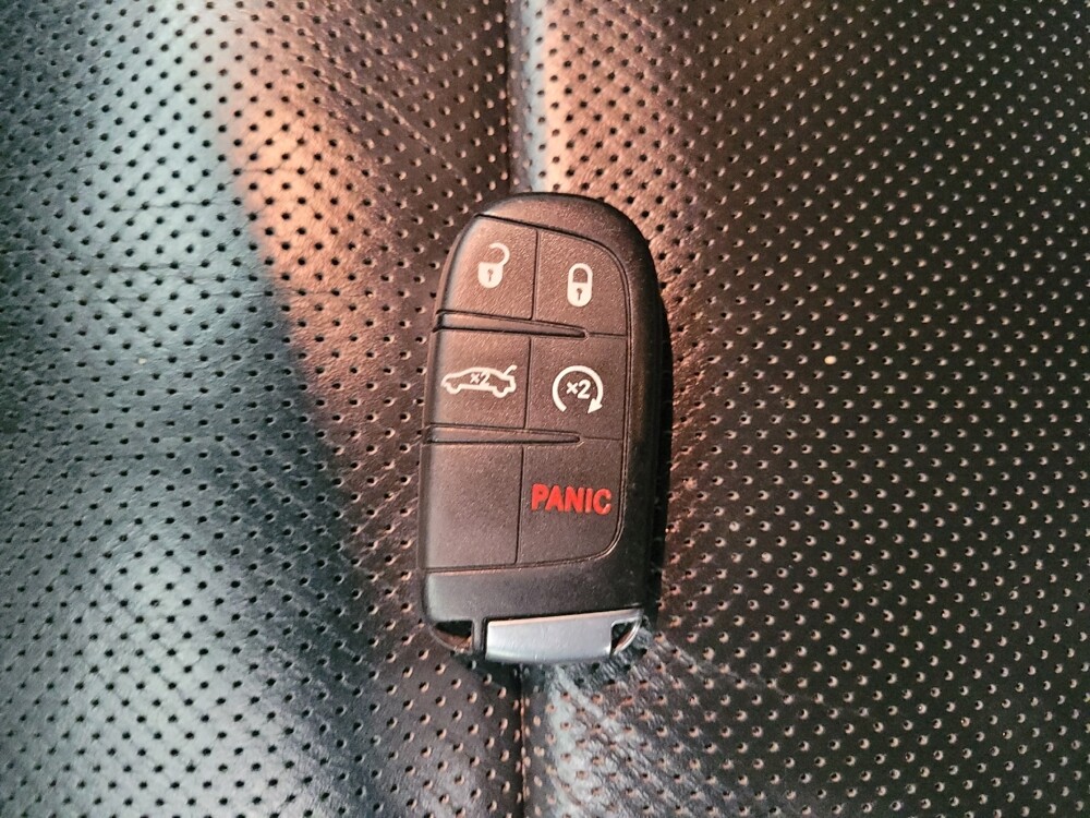 2018 Dodge Challenger in Taylor, MI 48180 - 18107241 32