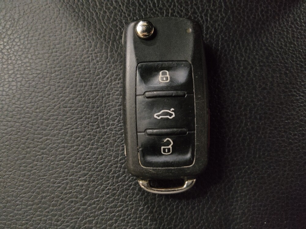 2017 Volkswagen Jetta in Birmingham, AL 35215 - 18107245 32