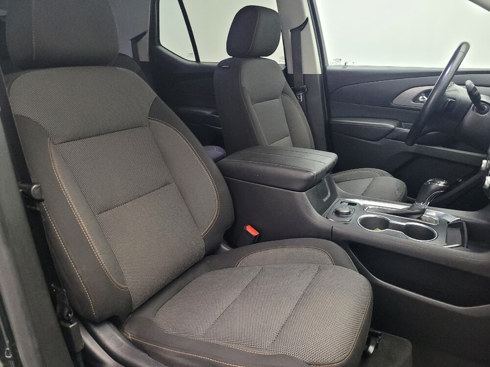 2020 Chevrolet Traverse in Jacksonville, FL 32225 - 18107260 21