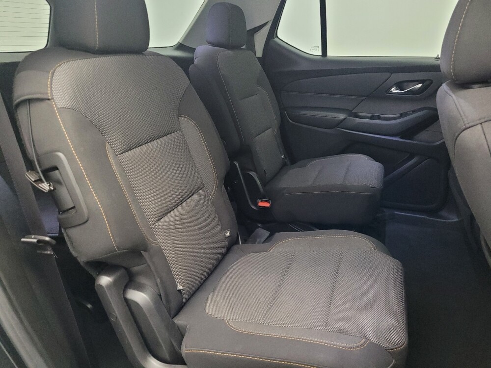 2020 Chevrolet Traverse in Jacksonville, FL 32225 - 18107260 19