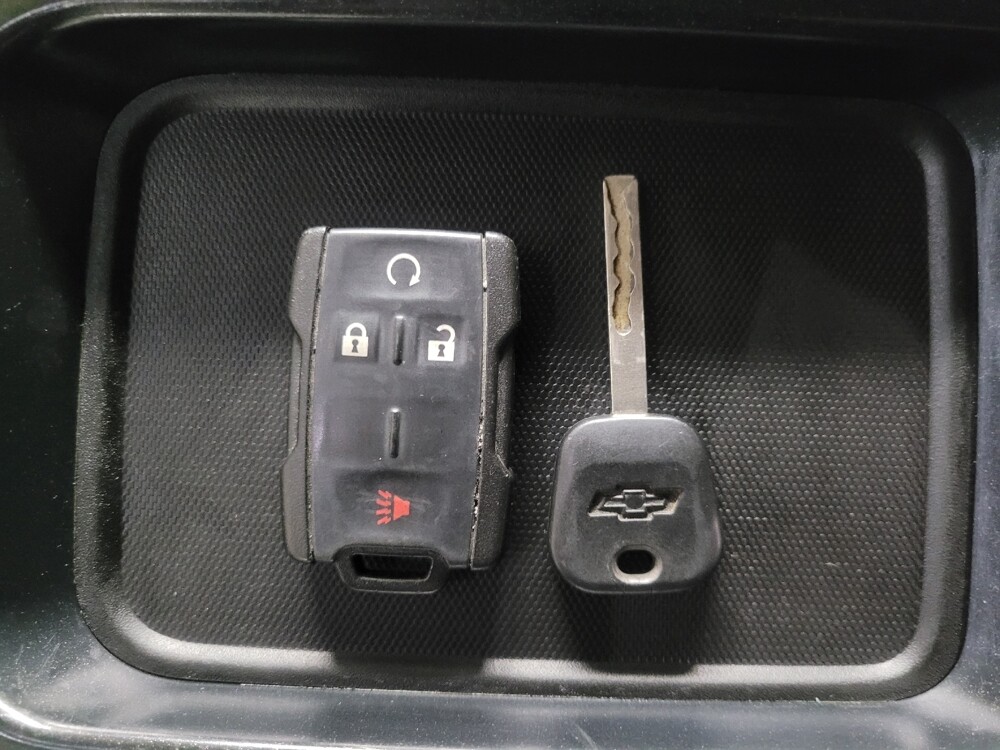 2018 Chevrolet Silverado 1500 in Marietta, GA 30062 - 18107261 32