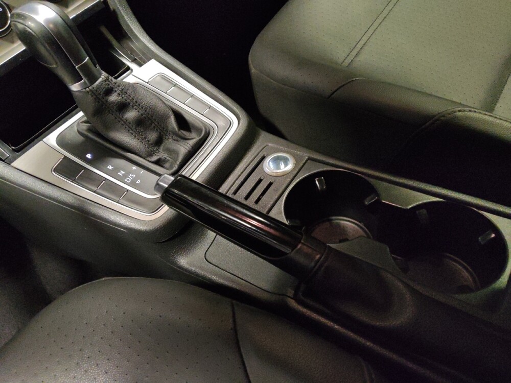 2015 Volkswagen Golf in Chandler, AZ 85225 - 18107275 26