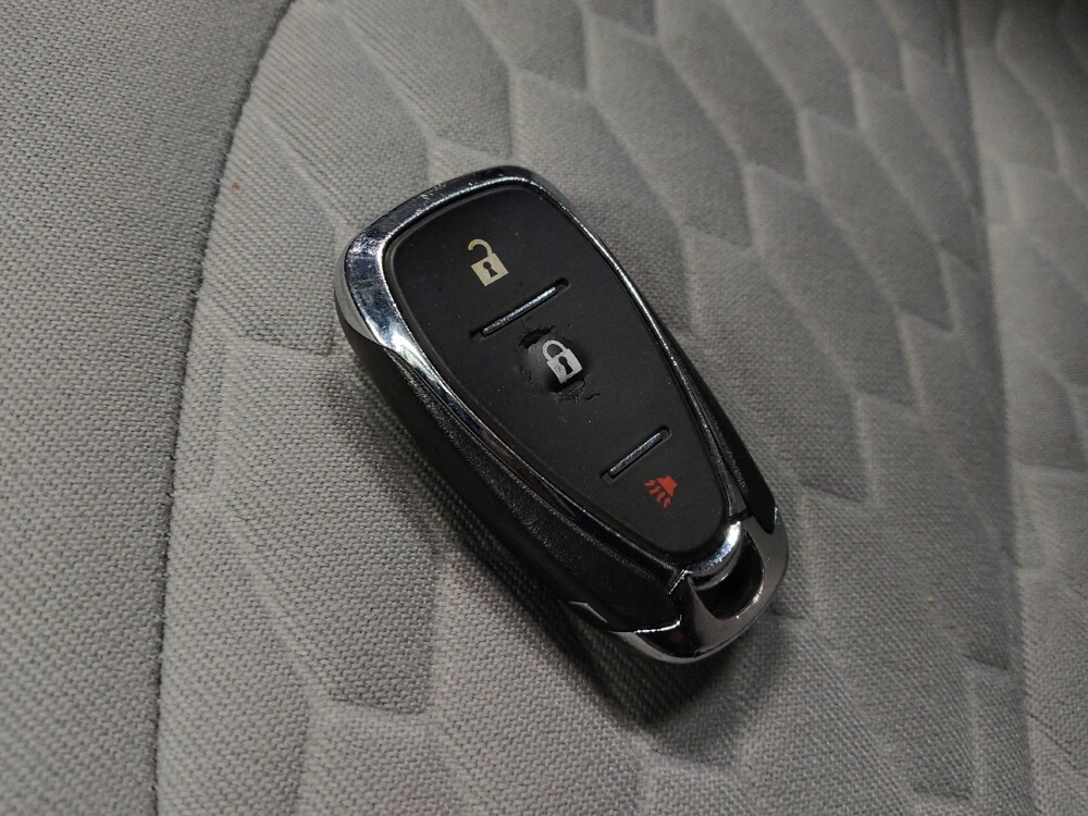 2018 Chevrolet Equinox in Mesa, AZ 85210 - 18107279 32