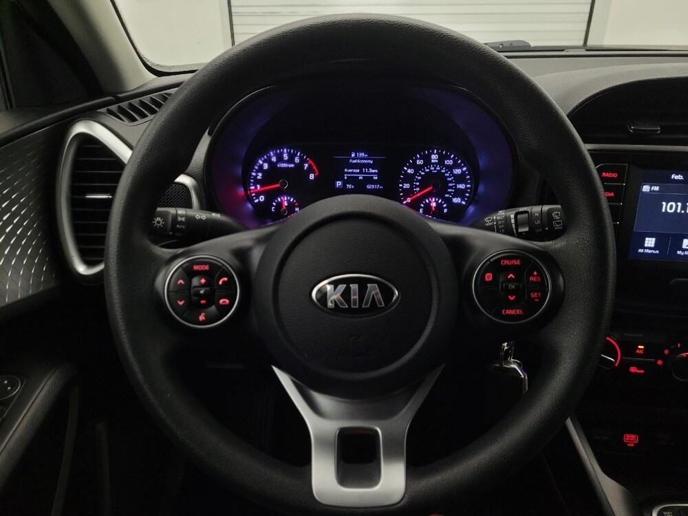 2020 Kia Soul in Glendale, AZ 85301 - 18107285 22