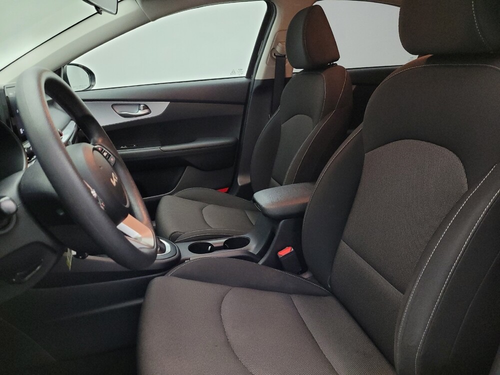 2023 Kia Forte in Phoenix, AZ 85022 - 18107287 17