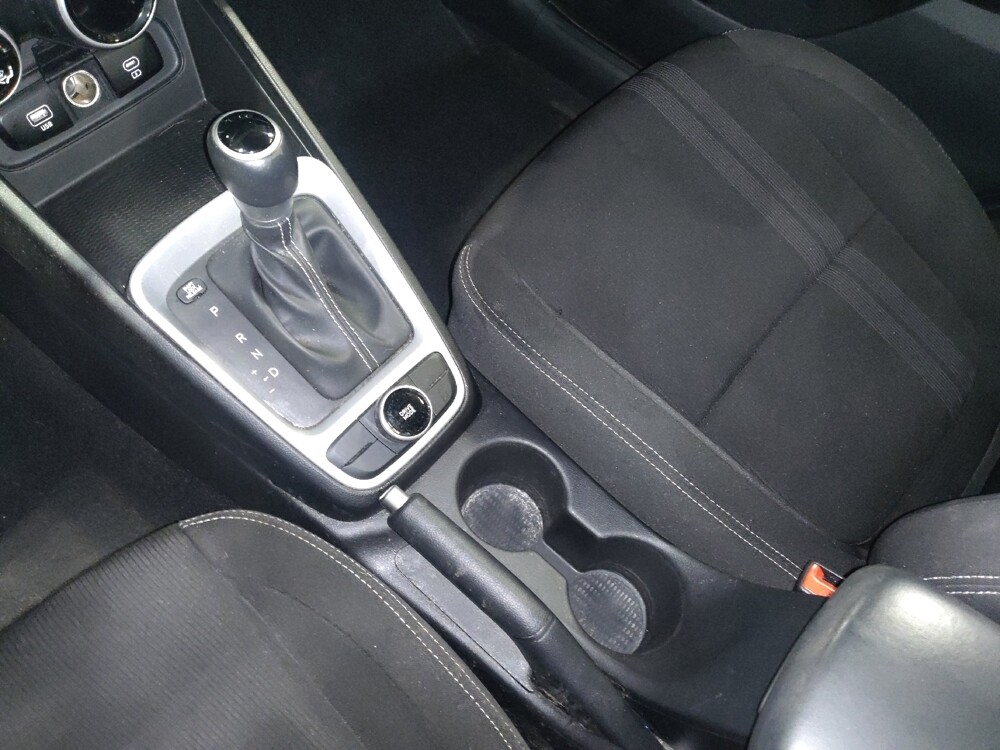 2024 Hyundai Venue in Jacksonville, FL 32210 - 18107289 26