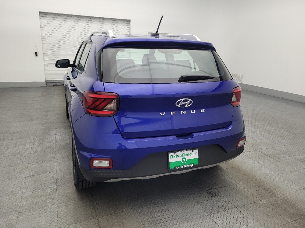 2024 Hyundai Venue in Jacksonville, FL 32210 - 18107289 6