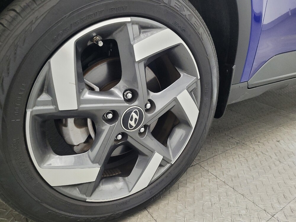 2024 Hyundai Venue in Jacksonville, FL 32210 - 18107289 31