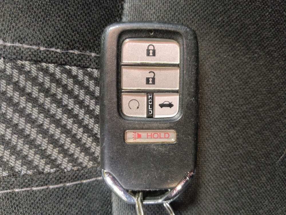 2016 Honda Civic in Tampa, FL 33619 - 18107299 32