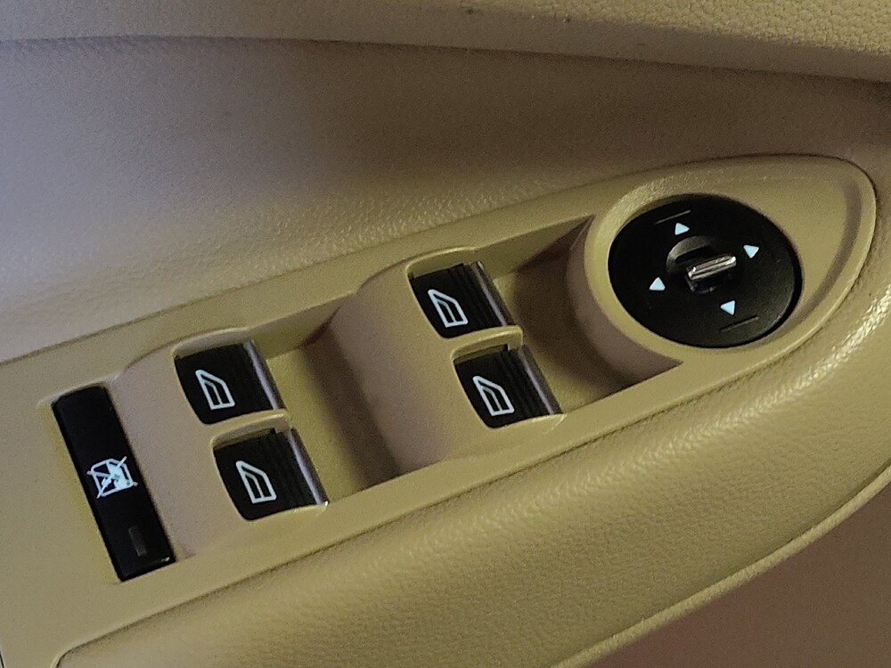 2015 Ford Escape in Bradenton, FL 34207 - 18107307 27