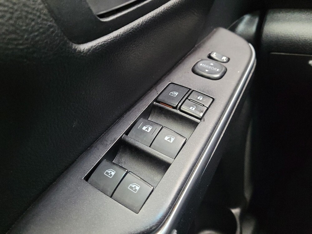 2016 Toyota Camry in Las Vegas, NV 89102 - 18107310 27