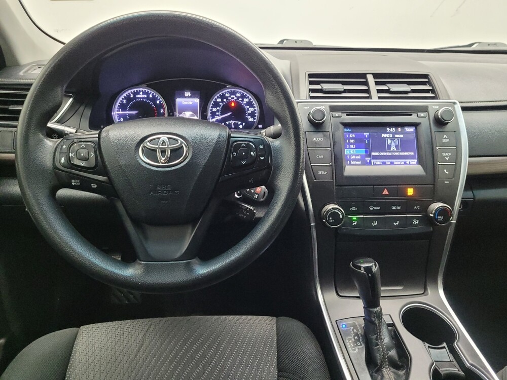 2016 Toyota Camry in Las Vegas, NV 89102 - 18107310 22