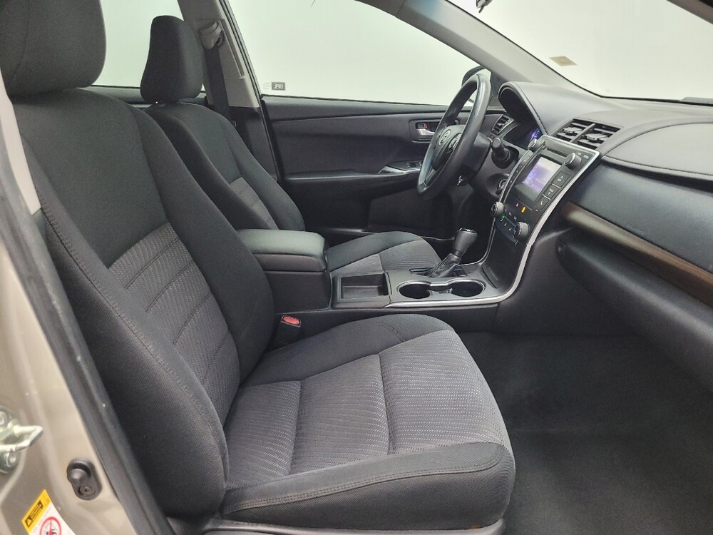 2016 Toyota Camry in Las Vegas, NV 89102 - 18107310 21