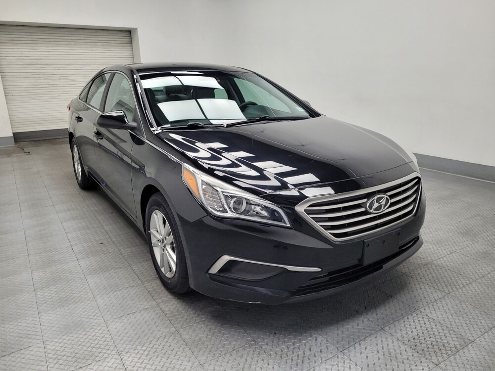 2017 Hyundai Sonata in Las Vegas, NV 89102 - 18107311 13