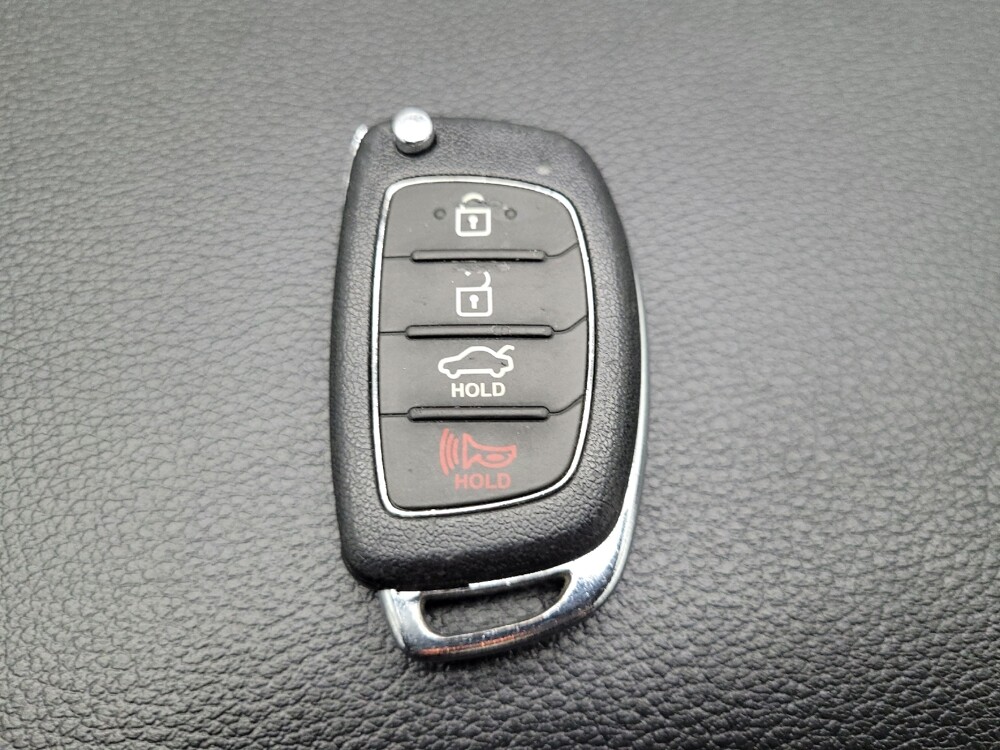 2017 Hyundai Sonata in Las Vegas, NV 89102 - 18107311 32