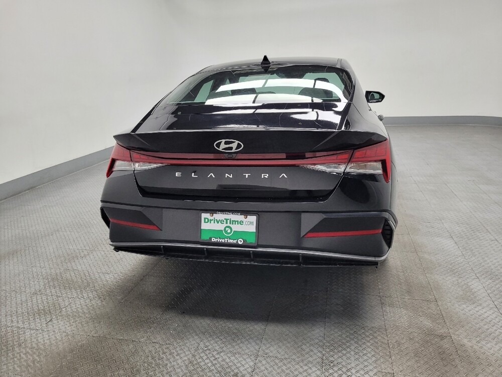 2025 Hyundai Elantra in Las Vegas, NV 89102 - 18107313 7