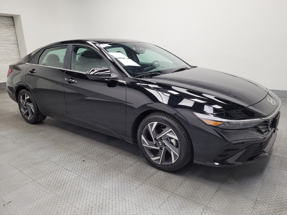 2025 Hyundai Elantra in Las Vegas, NV 89102 - 18107313 11