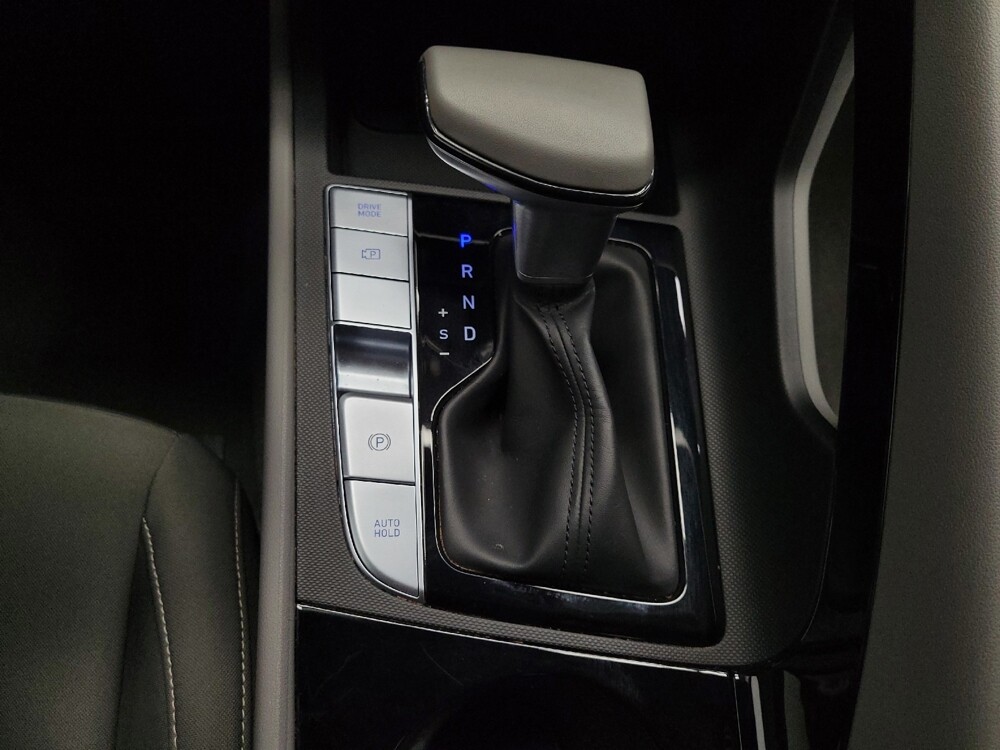 2025 Hyundai Elantra in Las Vegas, NV 89102 - 18107313 26