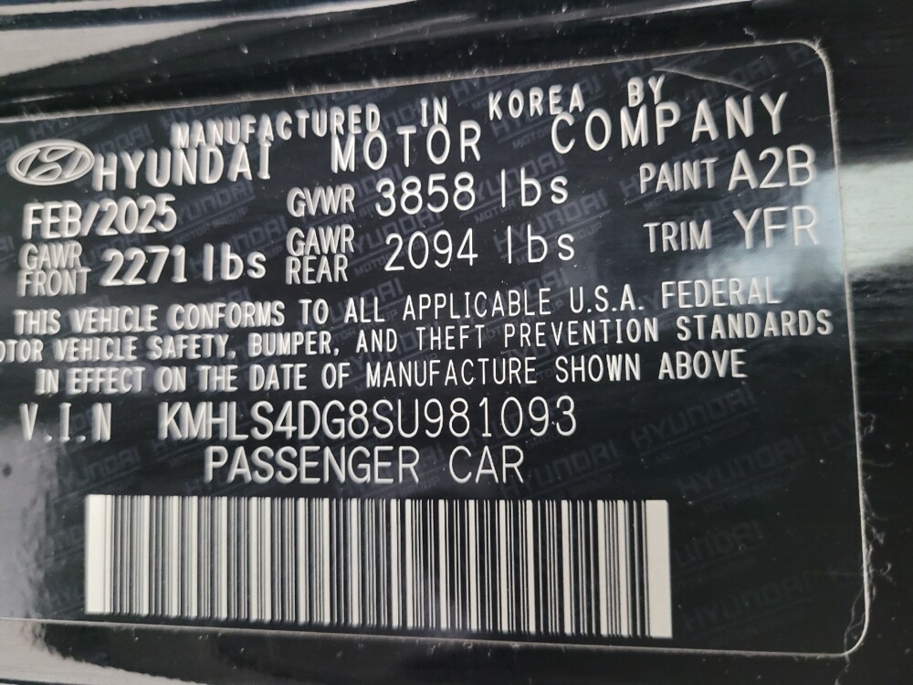 2025 Hyundai Elantra in Las Vegas, NV 89102 - 18107313 33