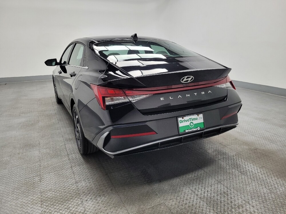 2025 Hyundai Elantra in Las Vegas, NV 89102 - 18107313 5