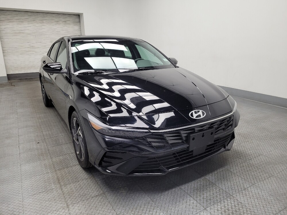 2025 Hyundai Elantra in Las Vegas, NV 89102 - 18107313 13