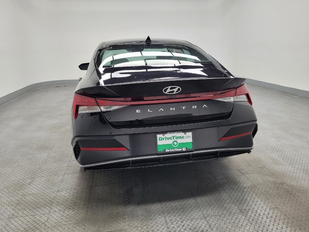 2025 Hyundai Elantra in Las Vegas, NV 89102 - 18107313 6