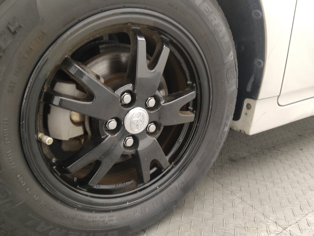 2015 Toyota Prius in Jacksonville, FL 32210 - 18107338 31