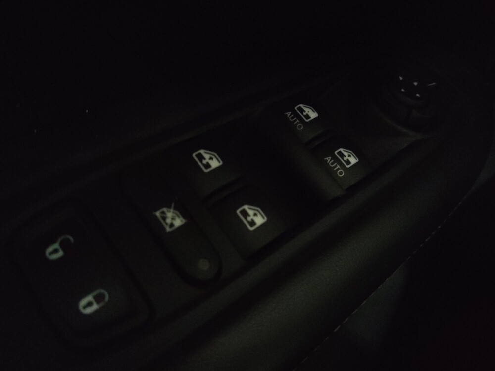 2018 Jeep Compass in Jacksonville, FL 32225 - 18107341 27