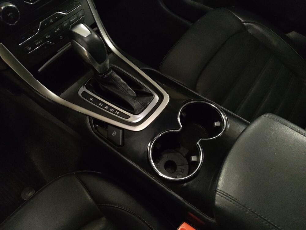 2017 Ford Edge in Jacksonville, FL 32210 - 18107342 26