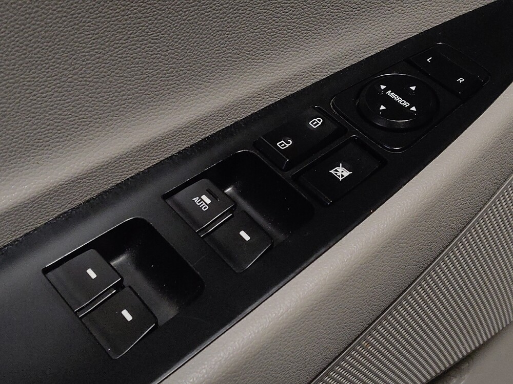 2020 Hyundai Tucson in Orlando, FL 32808 - 18107346 27