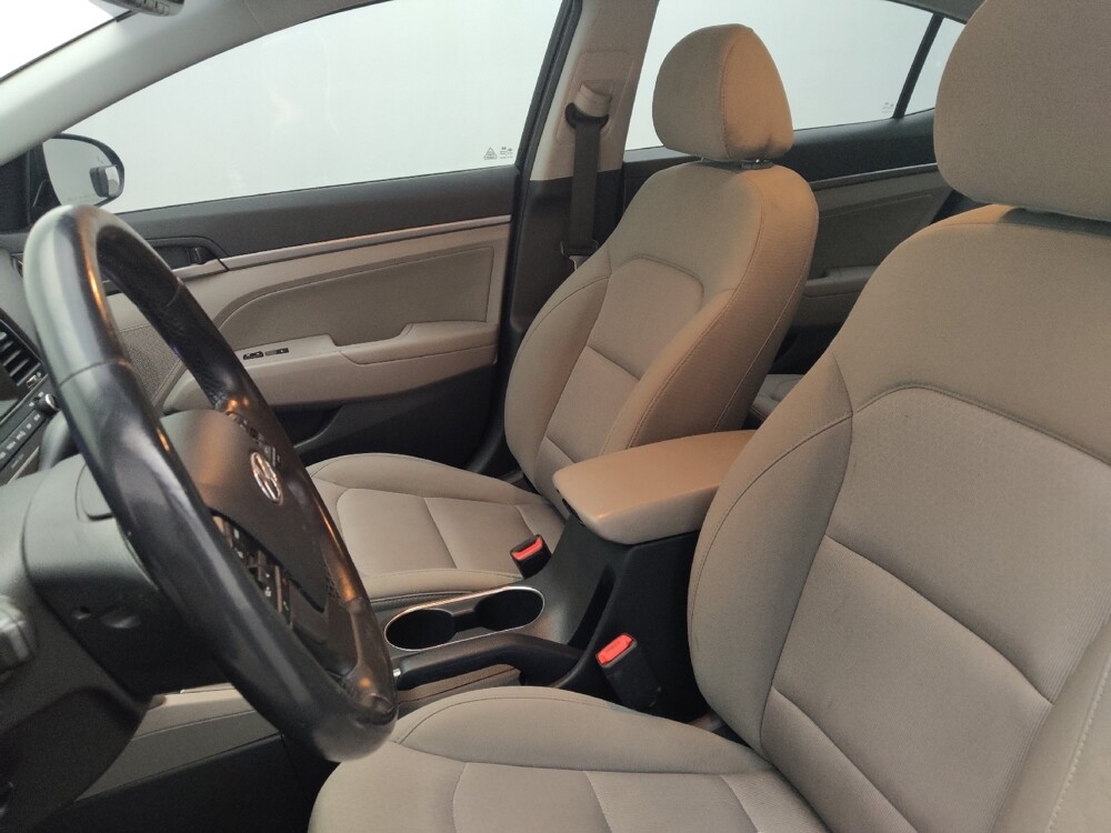 2018 Hyundai Elantra in Miami, FL 33157 - 18107348 17
