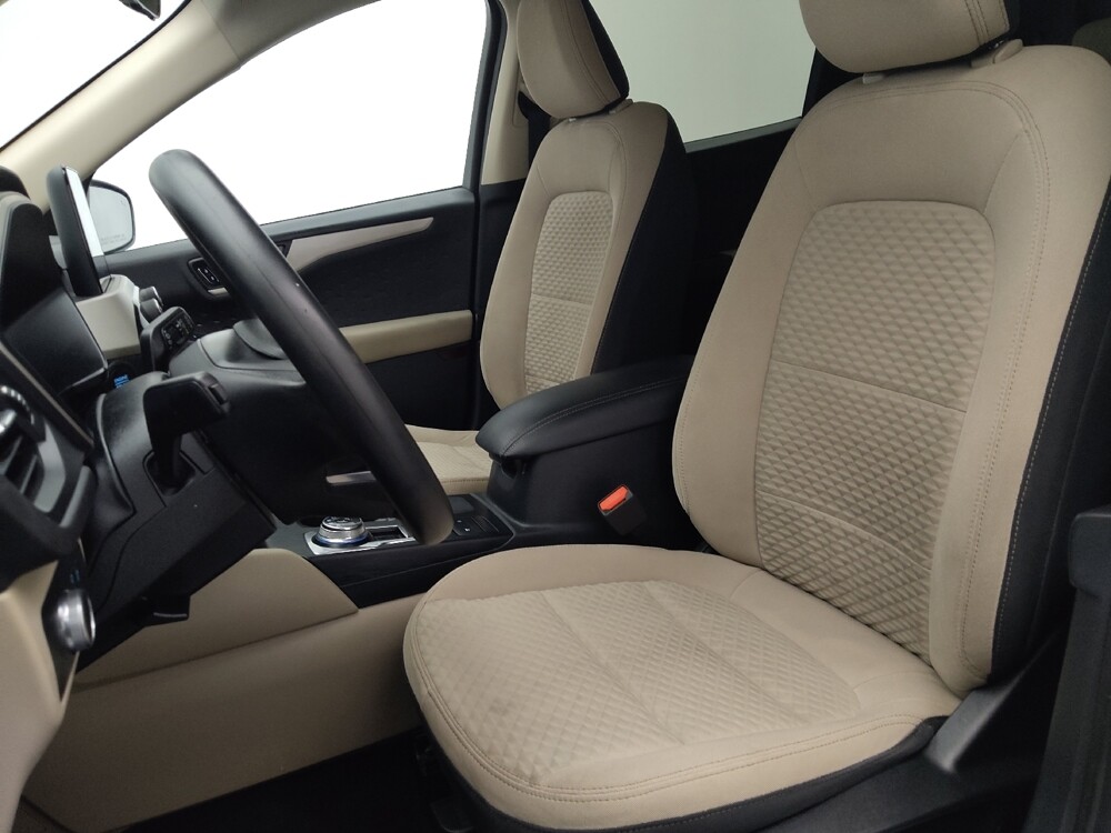 2020 Ford Escape in Jacksonville, FL 32225 - 18107350 17