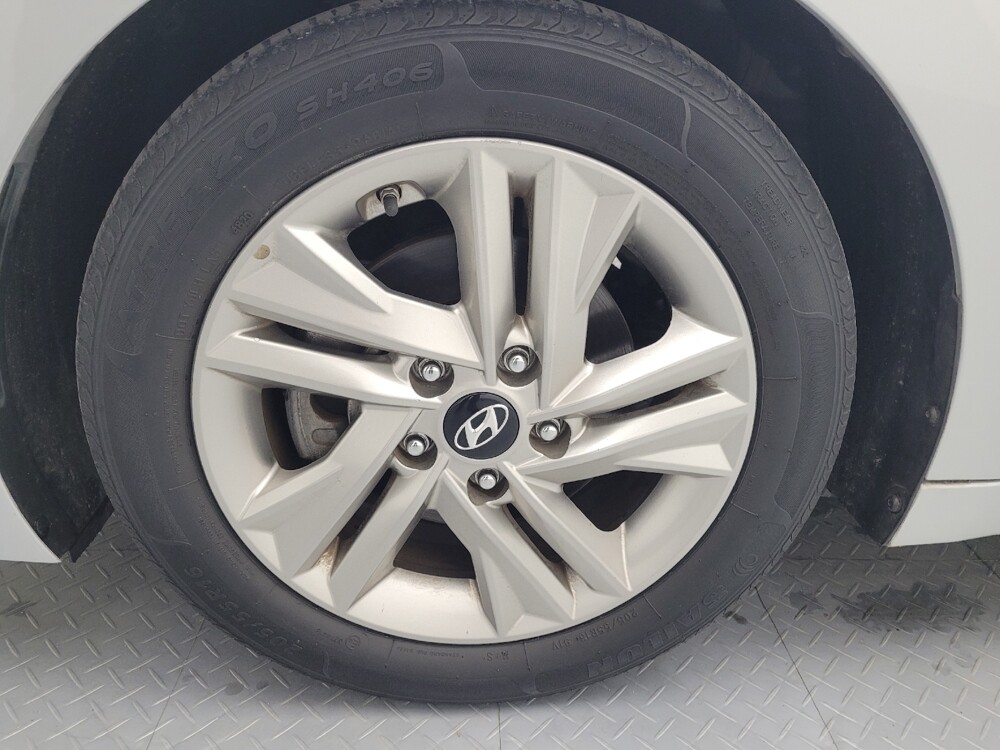 2019 Hyundai Elantra in Charlotte, NC 28213 - 18107354 31