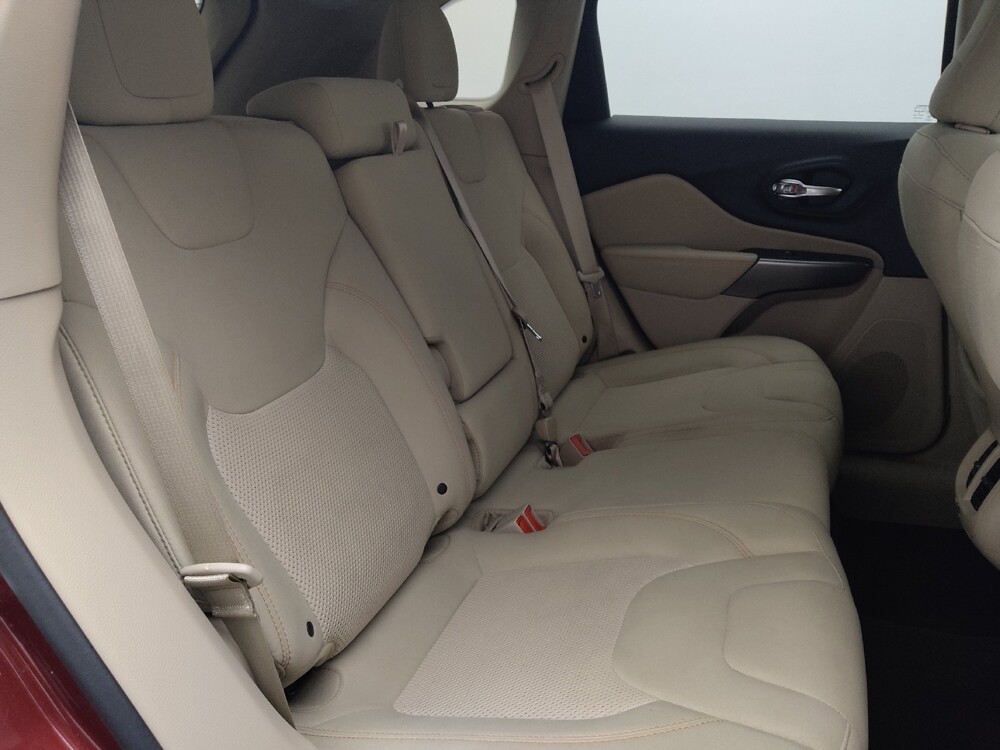 2019 Jeep Cherokee in Jacksonville, FL 32225 - 18107356 19