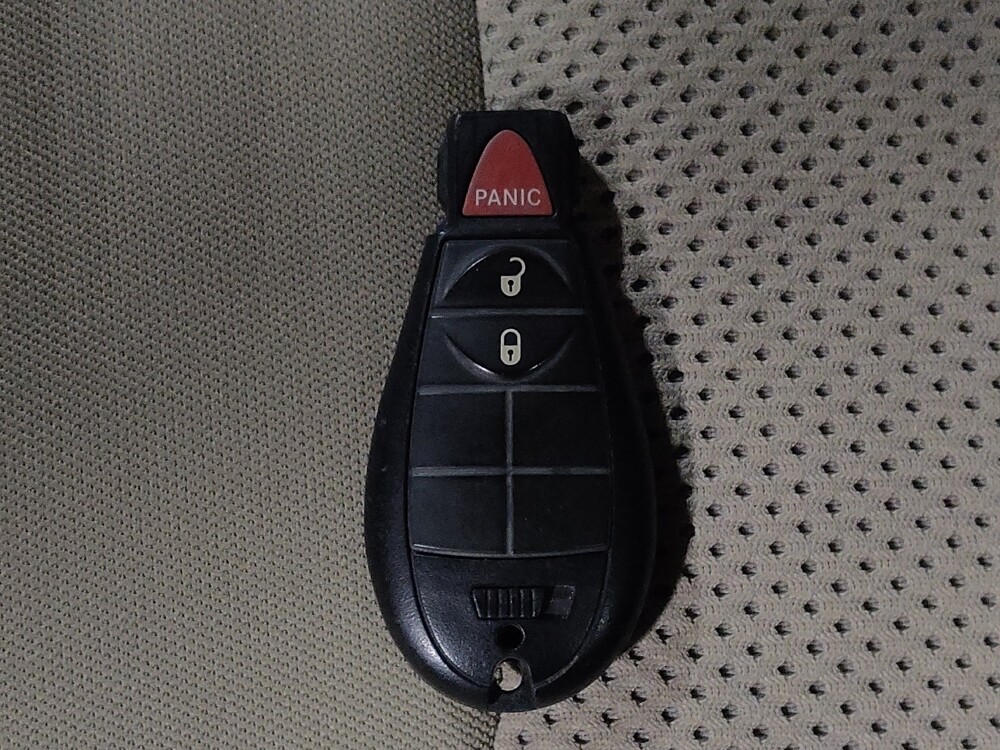 2019 Jeep Cherokee in Jacksonville, FL 32225 - 18107356 32