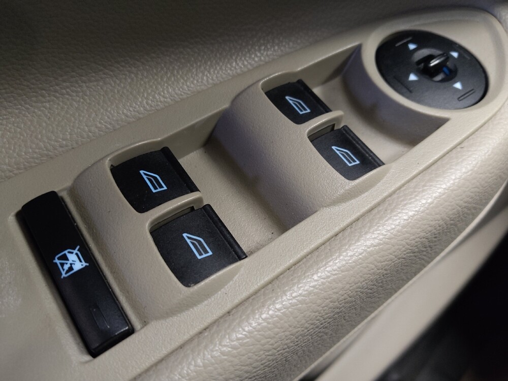 2016 Ford Escape in Baton Rouge, LA 70816 - 18107391 27