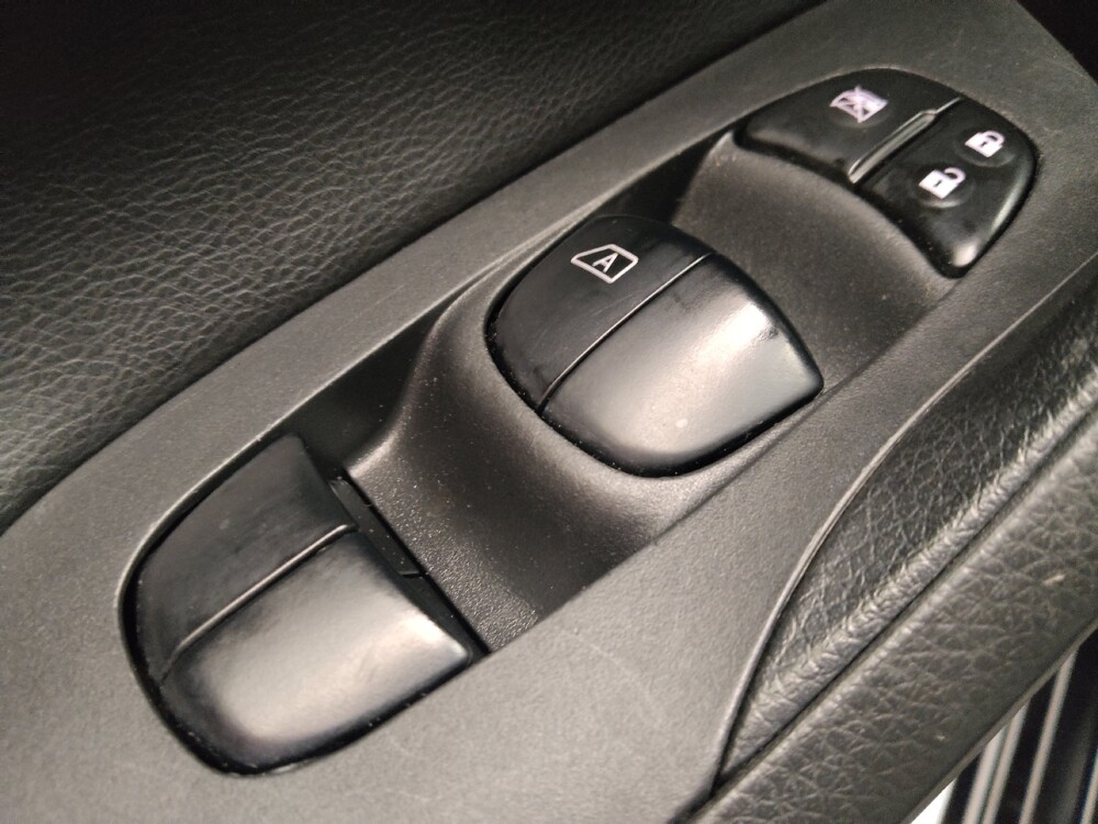 2018 Nissan Altima in Live Oak, TX 78233 - 18107401 27