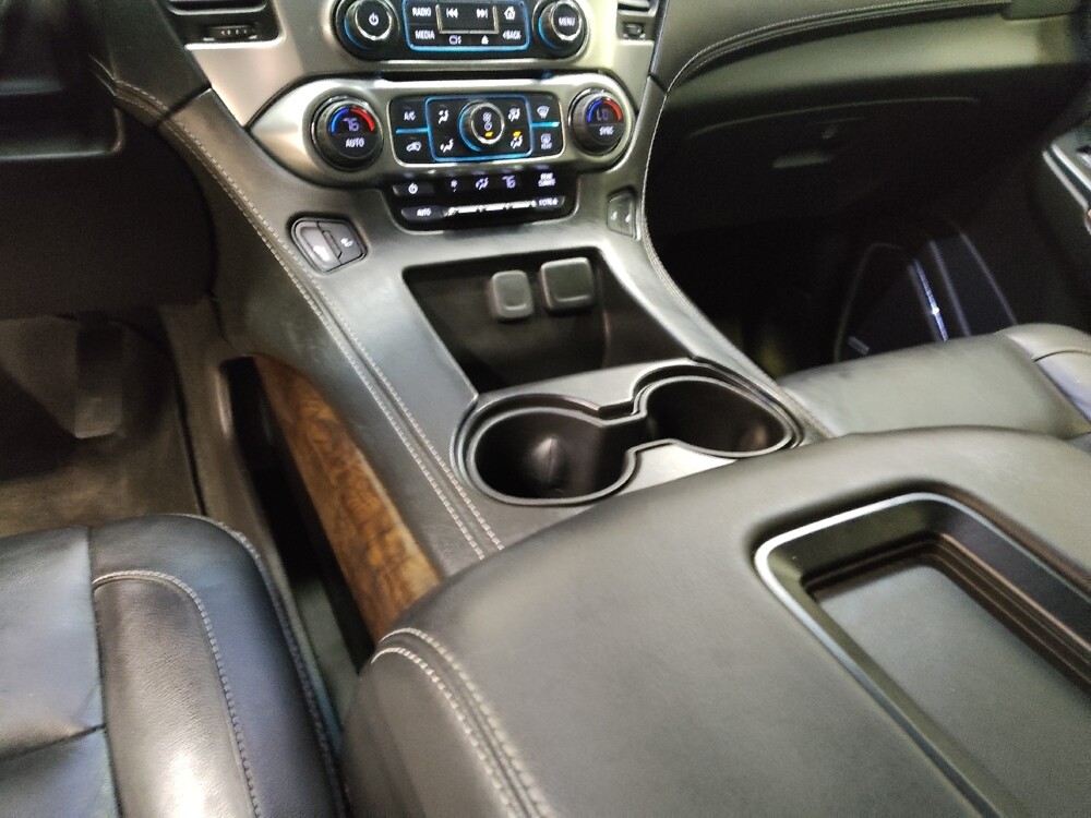 2018 Chevrolet Tahoe in Cincinnati, OH 45255 - 18107409 26