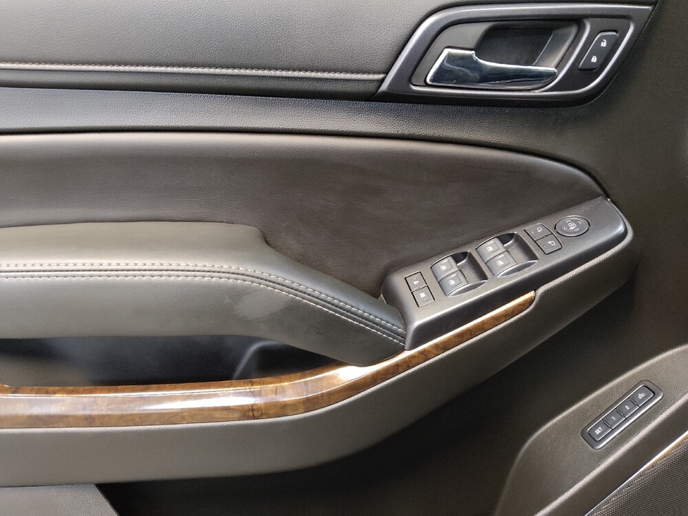 2018 Chevrolet Tahoe in Cincinnati, OH 45255 - 18107409 27