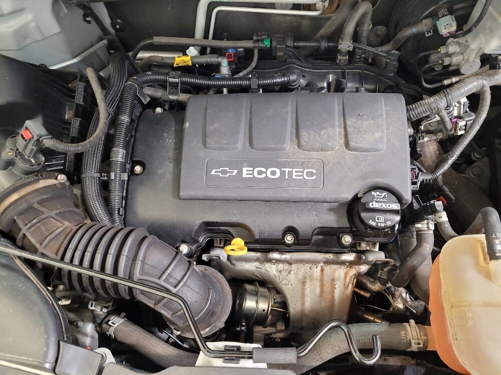 2019 Chevrolet Trax in Maple Heights, OH 44137 - 18107416 30