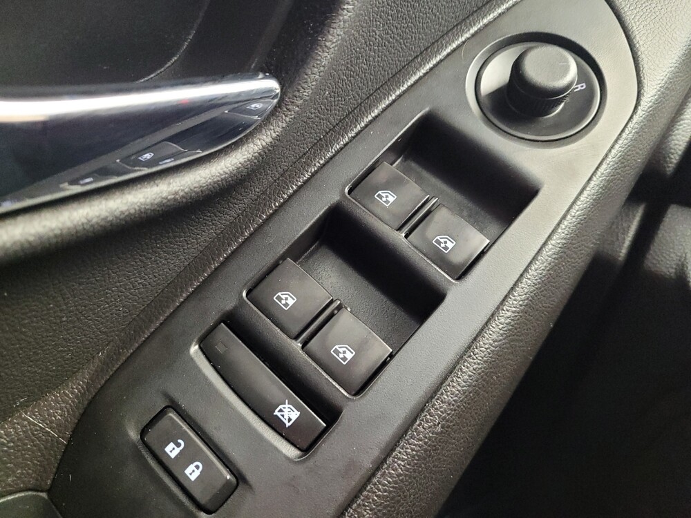 2019 Chevrolet Trax in Maple Heights, OH 44137 - 18107416 27