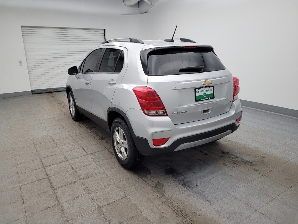 2019 Chevrolet Trax in Maple Heights, OH 44137 - 18107416 5