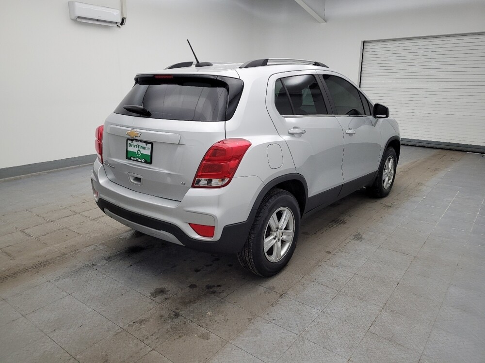 2019 Chevrolet Trax in Maple Heights, OH 44137 - 18107416 9