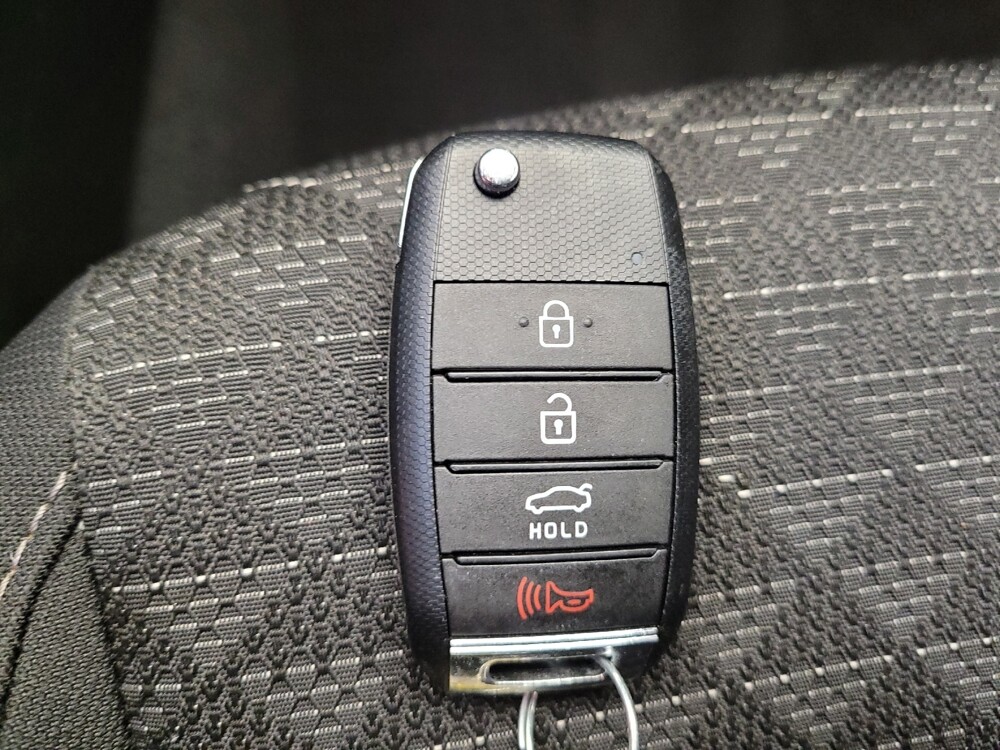 2023 Kia Rio in Miamisburg, OH 45342 - 18107421 32