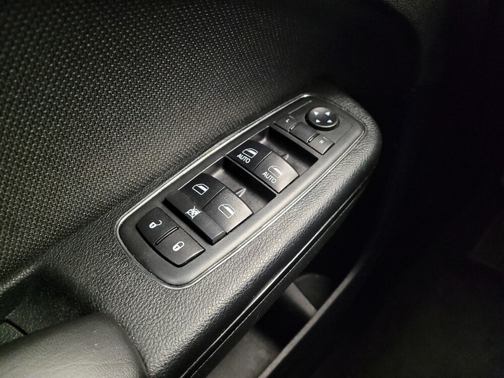 2018 Dodge Charger in Fairfield, OH 45014 - 18107427 27