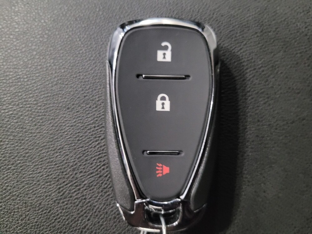 2019 Chevrolet Equinox in New Castle, DE 19720 - 18107436 32