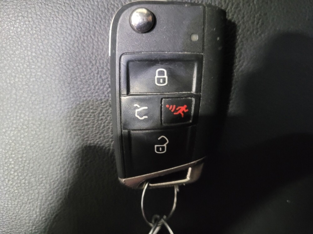 2022 Volkswagen Tiguan in Temple Hills, MD 20746 - 18107438 32