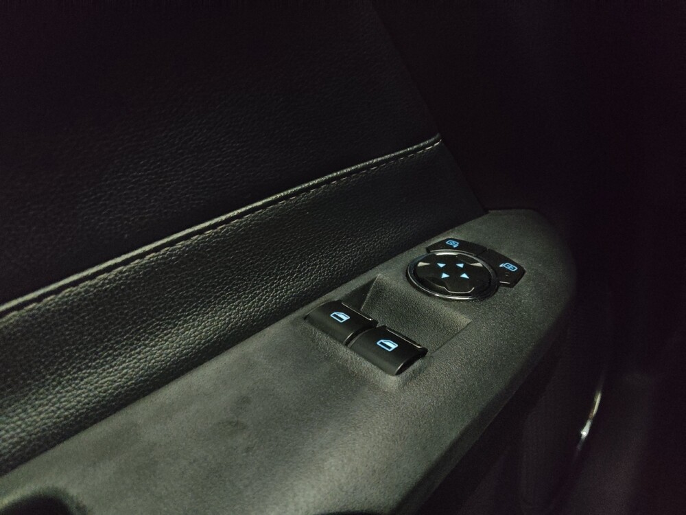 2017 Ford Mustang in Lombard, IL 60148 - 18107448 27