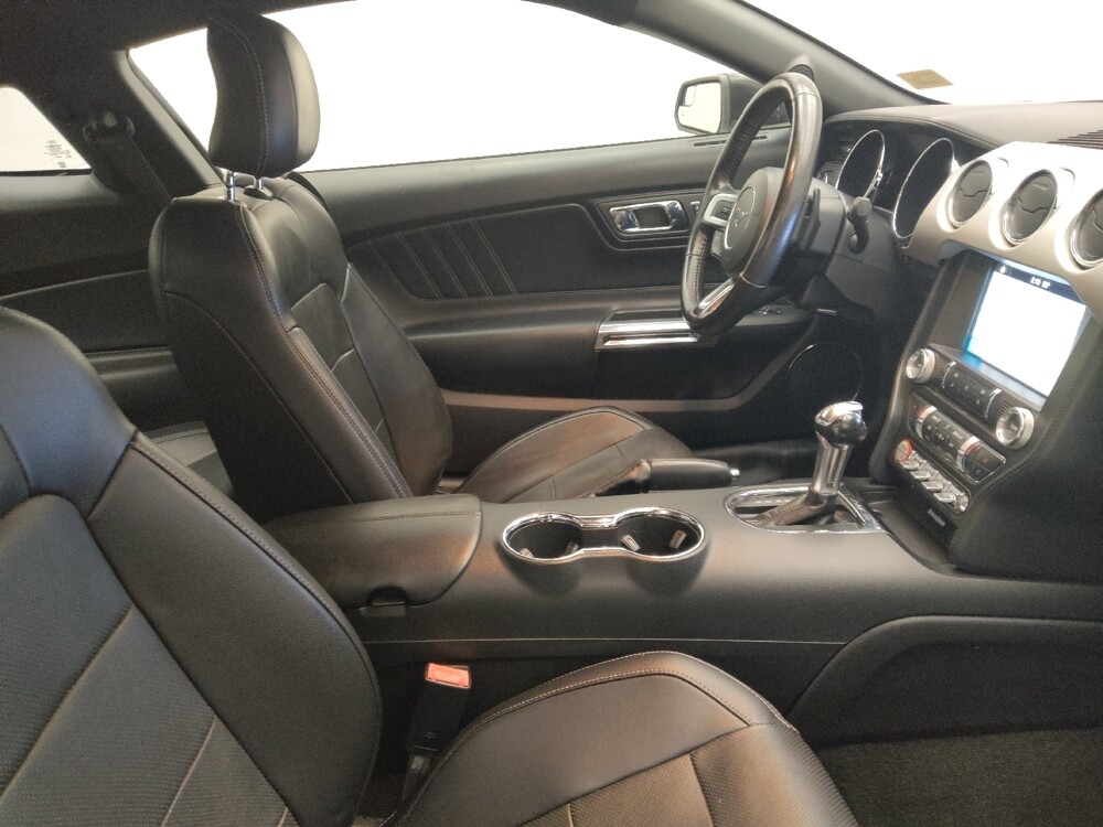 2017 Ford Mustang in Lombard, IL 60148 - 18107448 21