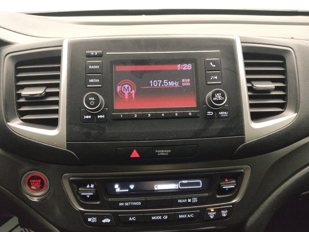 2018 Honda Pilot in Midlothian, IL 60445 - 18107449 25